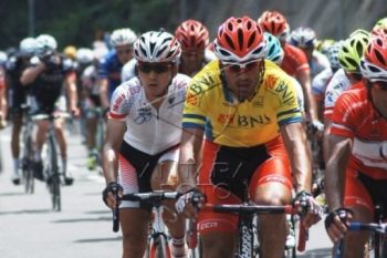 Amir Zargari Ambil Alih Kaos Kuning TdS