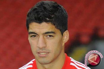 Suarez mulai latihan di Barcelona
