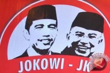 Relawan "Jo-Man" bagikan stiker kepada masyarakat