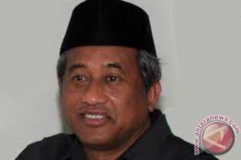 Mendikbud Wajibkan &amp;quot;Badge&amp;quot; Merah-Putih pada Seragam Nasional