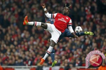  Manchester City Datangkan Sagna Dari Arsenal