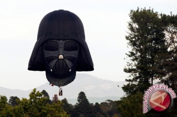  Harrison Ford Cedera Dalam "Star Wars" Di Inggris