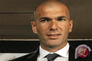  Zidane Resmi Tangani Castilla