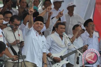 Rhoma Irama hibur warga Palembang