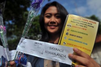 Konsisten Batasi Ruang Rokok, Solo Raih Penghargaan 