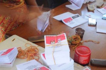 Pelipatan Kertas Surat Suara 