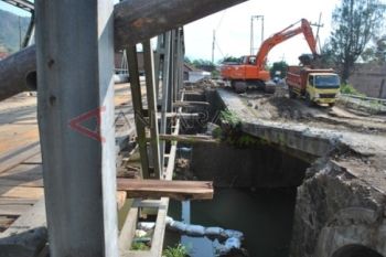 Bangun Jembatan Antarkota