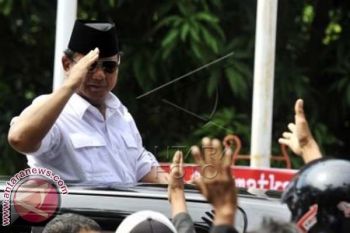 Pilpres - Prabowo "Hipnotis" Puluhan Ribu Pendukungnya di Makassar 