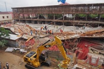 Korban Tewas Ruko Ambruk Lima Orang