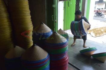 Kerajinan Caping Magetan