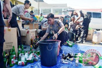 BC Pekanbaru Musnahkan Barang Sitaan Rp2 Miliar