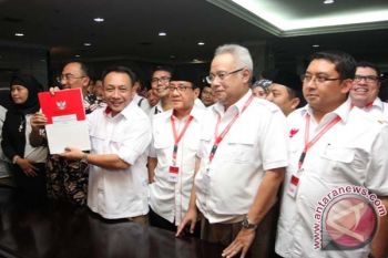 Tim Prabowo-Hatta Lengkapi Dokumen ke MK