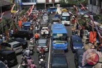 Jembatan Comal Ambrol, Arus di Jalur Tengah Padat 