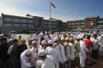 Khatib Ajak Napi Nusakambangan Taati Perintah Allah