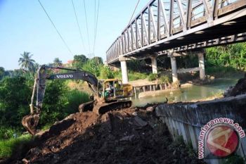 Jembatan Comal Rusak, Jalur Alternatif Dioptimalkan