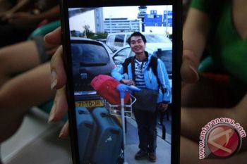 Hendry Kontak Ortu Sebelum MH17 "Take Off"