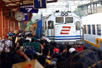 Jembatan Comal, KAI Andalkan KA Lokal Tampung Limpahan Pemudik
