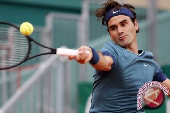  Federer Taklukkan Robredo Ke Perempat Final Wimbledon