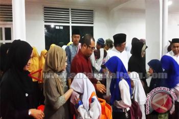 Wagub Berbagi Berkah Bersama Puluhan Anak Yatim