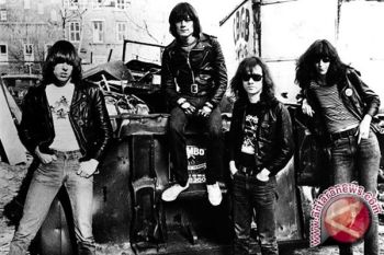  Pendiri Band Ramones Meninggal Dunia