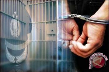 Tiga Oknum Polisi Terancam Tujuh Bulan Penjara 