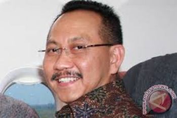 Kemenhub Operasikan Kapal Roro Pascajembatan Amblas