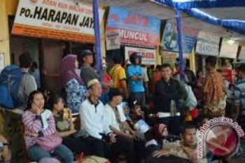 H-3 Diperkirakan Puncak Arus Mudik Terminal Kalideres