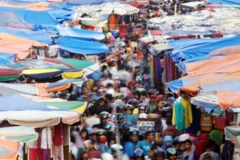 Pemkot akan Relokasi Pedagang Pasar Tumpah