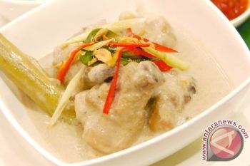 Opor Ayam Tetap Menu Favorit pada Idul Fitri