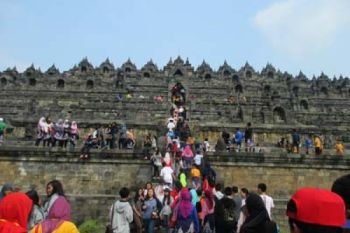 Borobudur Ramai Pengunjung, Pedagang Raup Untung