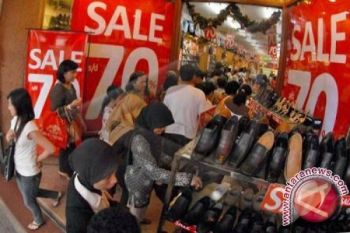 Toko Pun Manfaatkan Pilpres untuk Dongkrak Omzet