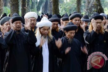 Jamaah An-Nadzir Rayakan Idul Fitri 
