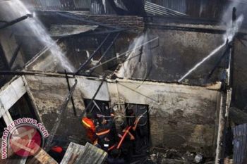 Tiga Rumah Ludes Terbakar di Panakkukang 