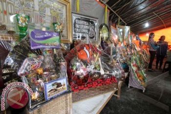 Bisnis Parcel Raup Laba Ratusan Juta 