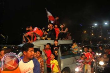 Idul Fitri - Ribuan Kendaraan Pawai Takbiran di Mamuju 