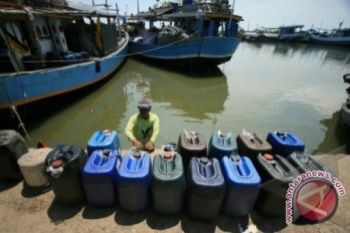 Nelayan Batang Menjerit karena Sulit Peroleh Solar
