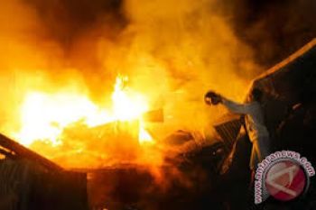 Kebakaran Pasar Kleco akibatkan Kerugian Rp1 Miliar