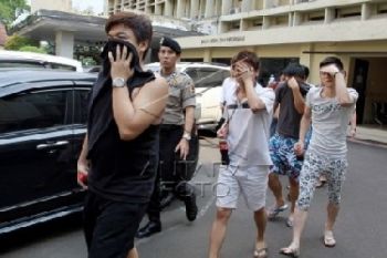 Polisi Surakarta Amankan Sembilan WNA Tanpa Dokumen 
