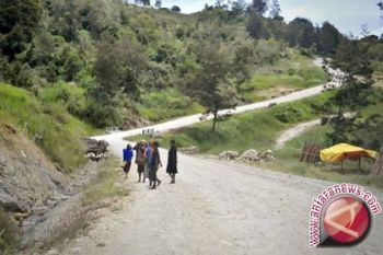 Rombongan Sekda Lanny Jaya Diserang Sipil Bersenjata