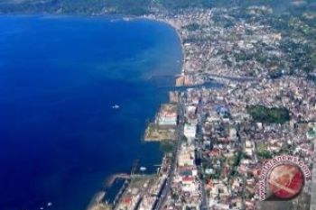 Gempa 5,7 sr guncang Manado