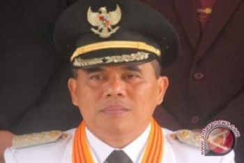 Bupati minta PNS bekerja dengan tulus