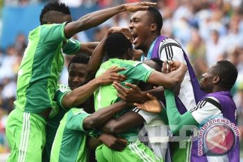 Keshi Kembali Ditunjuk Melatih Nigeria