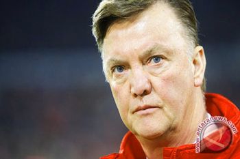 Van Gaal Gagal Di Debutnya, MU Dikalahkan Swansea 1-2