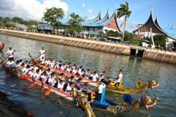 Tim Perahu Naga Indonesia Rebut Dua Emas di Kejuaraan China