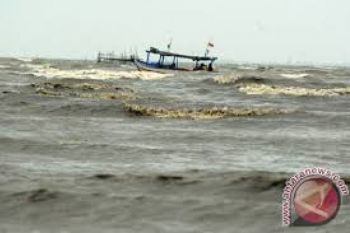 Gelombang Tinggi, Nelayan Tak Melaut