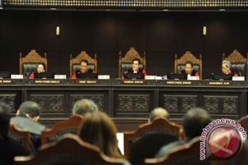 KPU Serahkan 21 Truk Bukti ke Mahkamah Konstitusi