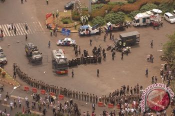 Empat Pendemo di MK yang Anarkis Masih Ditahan