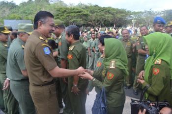 Gubernur Sultra Apel Bersama Ribuan PNS
