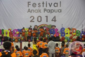 Ribuan pelajar  meriahkan Festival Anak Papua
