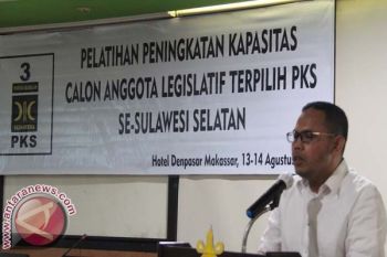 PKS Sulsel Berikan Pembekalan Bagi Caleg Terpilih 